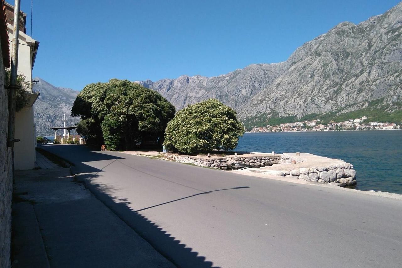 Mediterranean Holiday House & Apartments Kotor Bagian luar foto