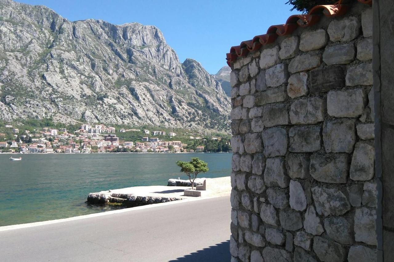 Mediterranean Holiday House & Apartments Kotor Bagian luar foto