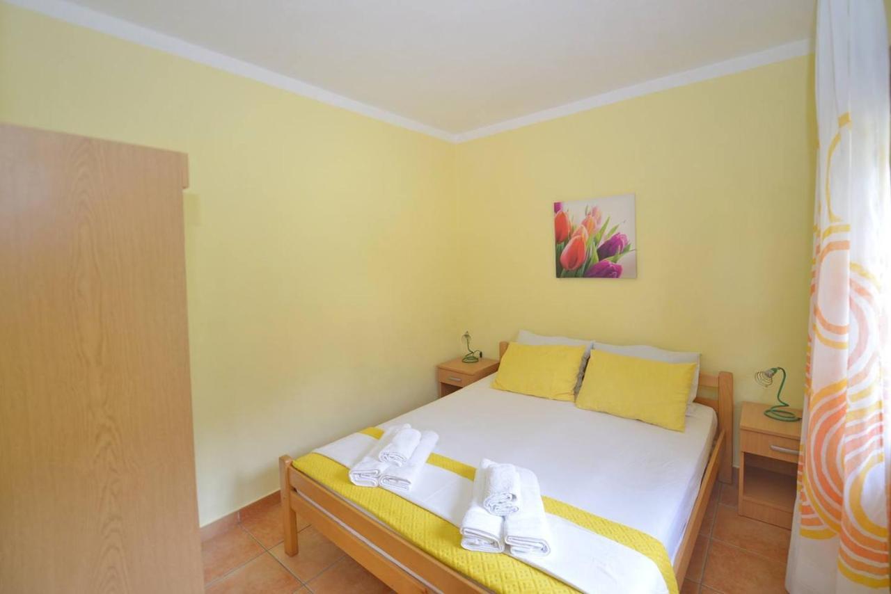 Mediterranean Holiday House & Apartments Kotor Bagian luar foto