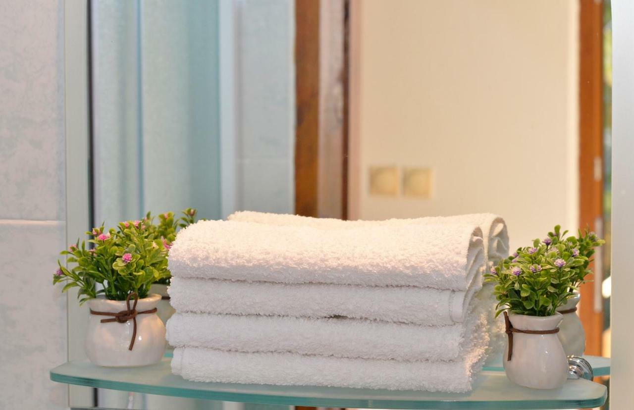 Mediterranean Holiday House & Apartments Kotor Bagian luar foto