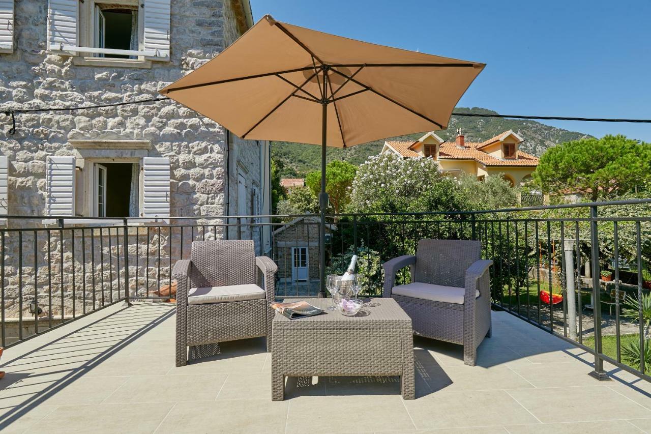 Mediterranean Holiday House & Apartments Kotor Bagian luar foto