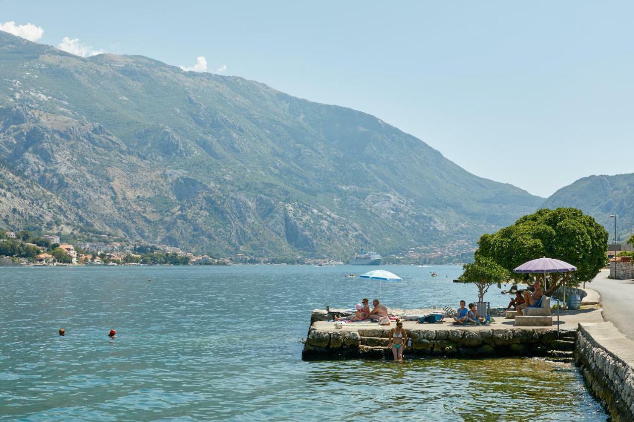 Mediterranean Holiday House & Apartments Kotor Bagian luar foto
